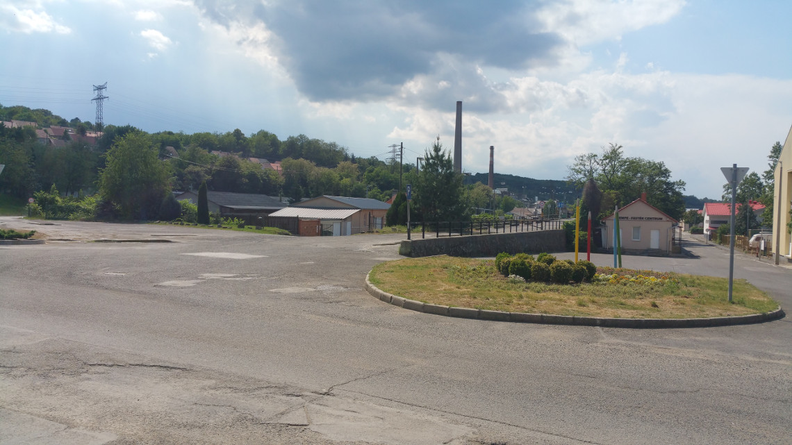 Komló